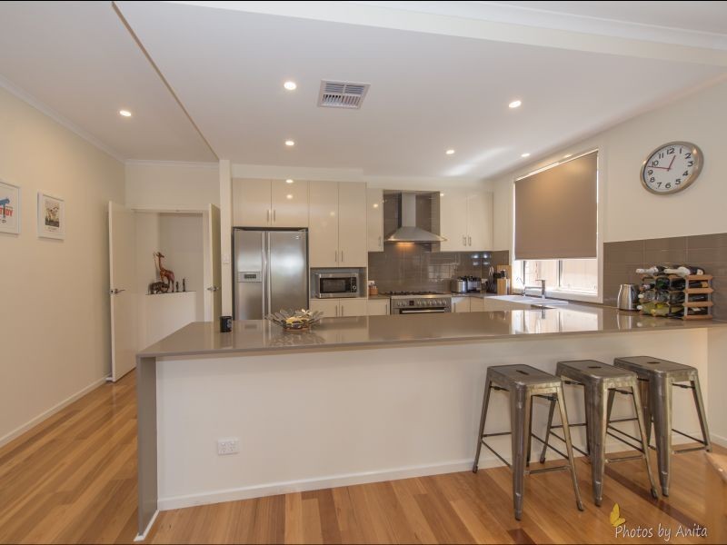 70 Kent Avenue, Clearview SA 5085