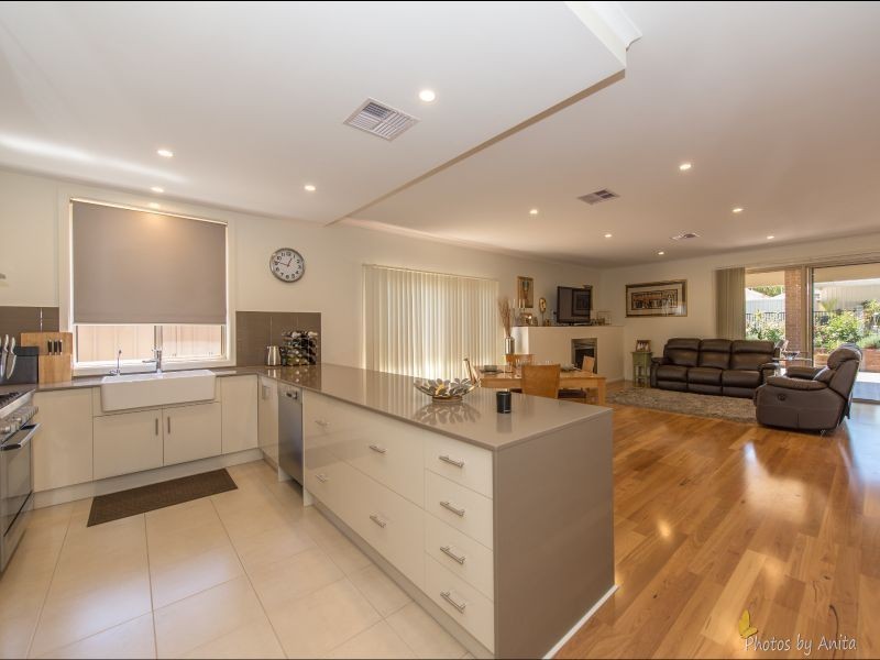 70 Kent Avenue, Clearview SA 5085