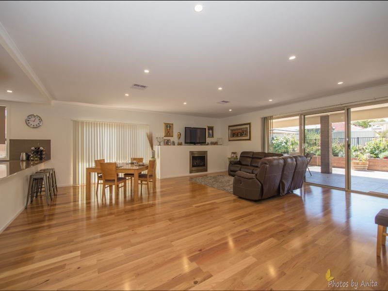 70 Kent Avenue, Clearview SA 5085