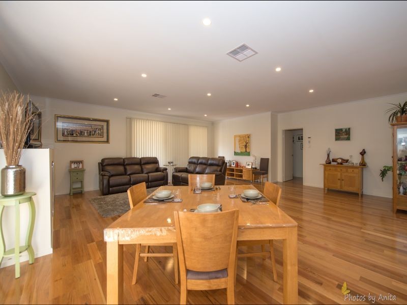 70 Kent Avenue, Clearview SA 5085