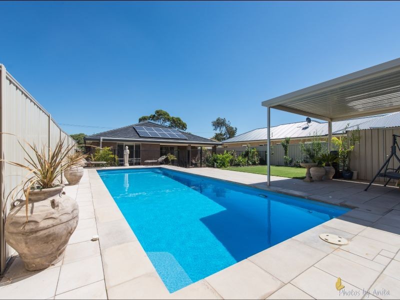 70 Kent Avenue, Clearview SA 5085
