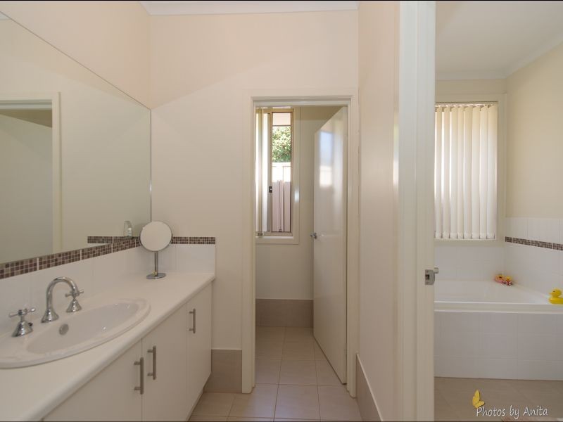 70 Kent Avenue, Clearview SA 5085