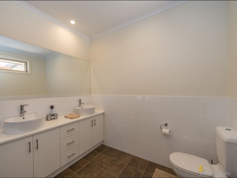 70 Kent Avenue, Clearview SA 5085
