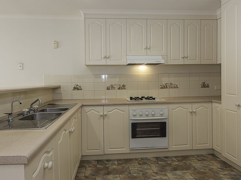 52 Parkview Drive, Oakden SA 5086