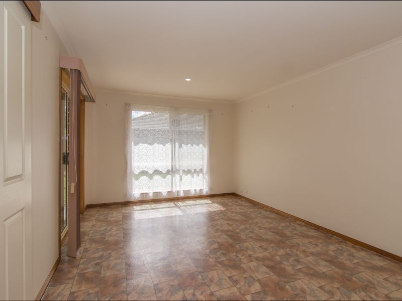 52 Parkview Drive, Oakden SA 5086