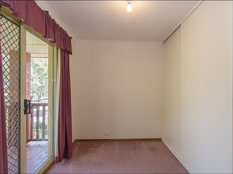 52 Parkview Drive, Oakden SA 5086