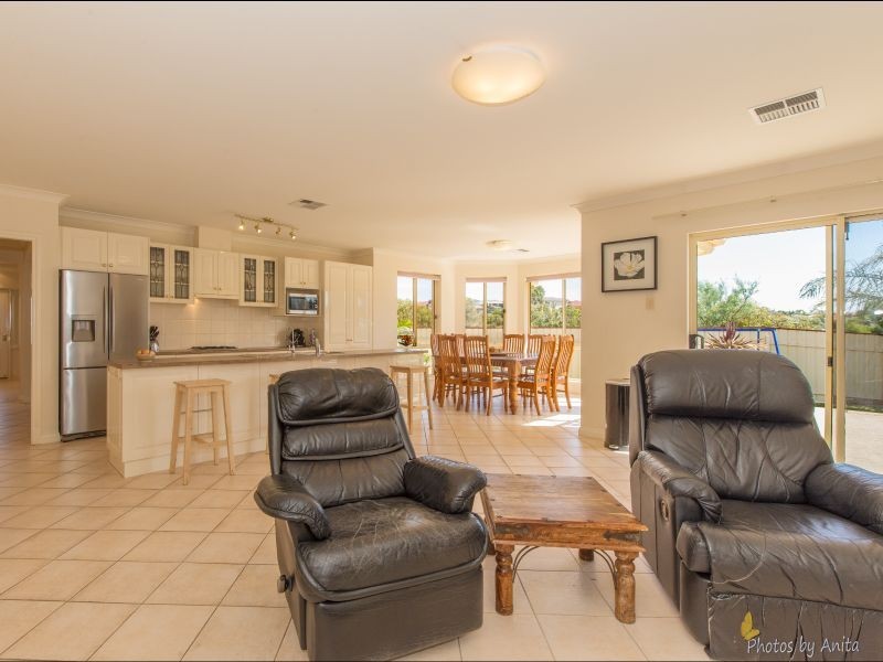 12 Creekview Drive, Walkley Heights SA 5098