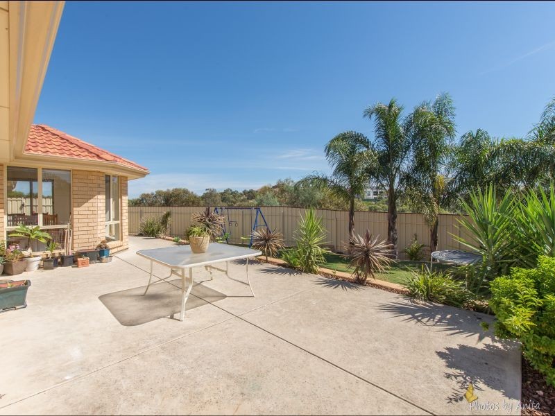 12 Creekview Drive, Walkley Heights SA 5098