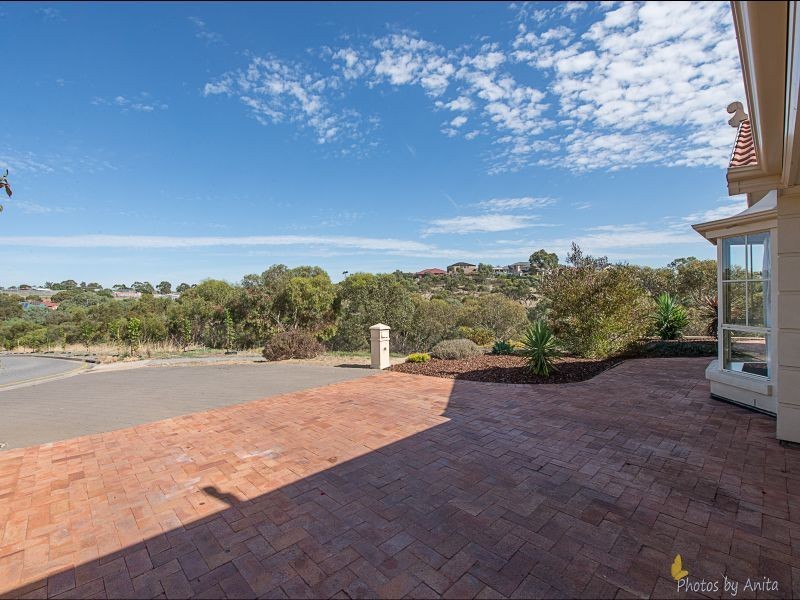 12 Creekview Drive, Walkley Heights SA 5098