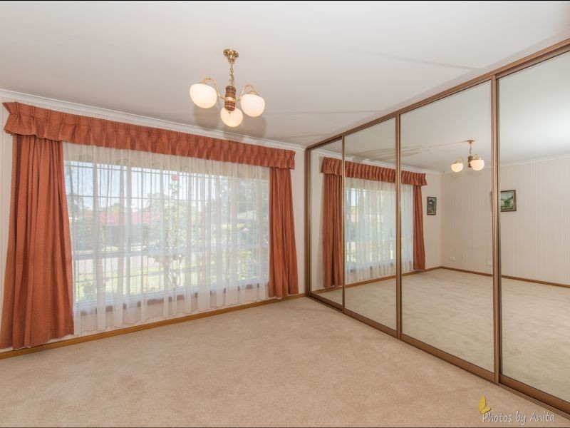 52 Heather Drive, Ridgehaven SA 5097