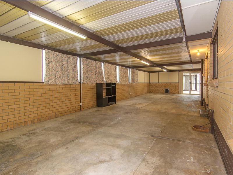 11 Regent Avenue, Pooraka SA 5095