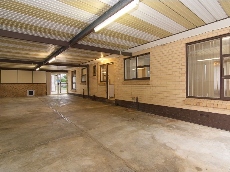11 Regent Avenue, Pooraka SA 5095