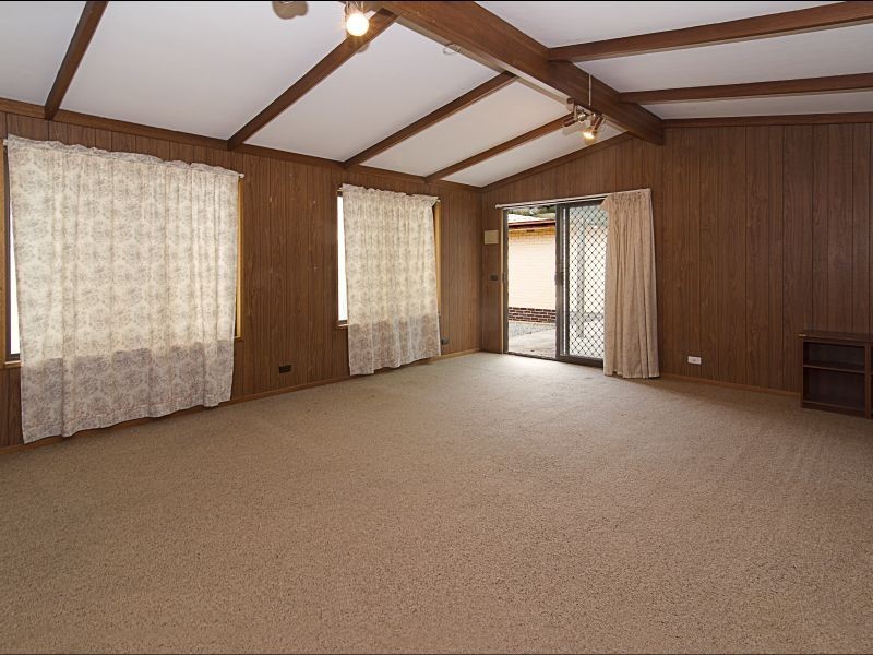 11 Regent Avenue, Pooraka SA 5095