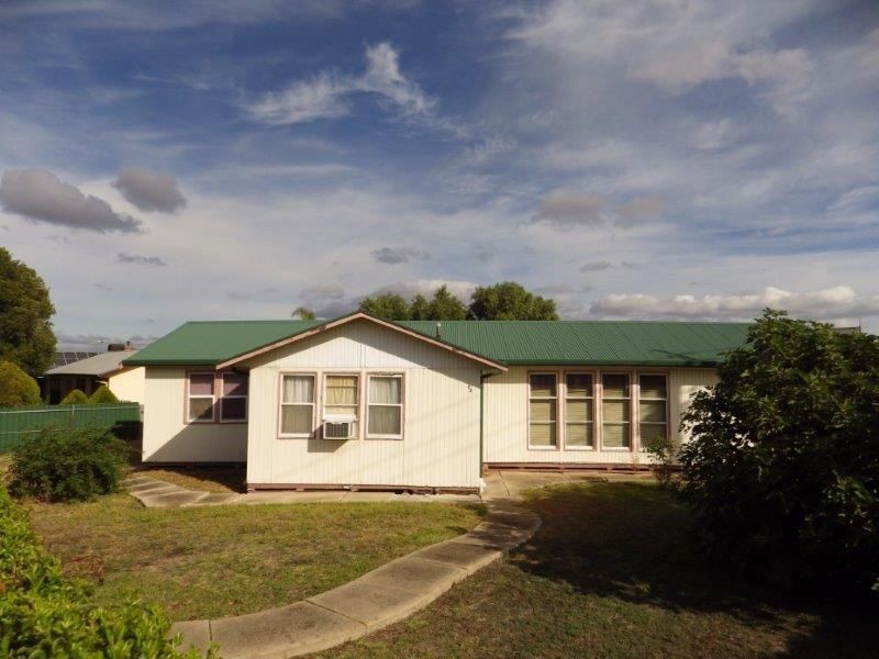 33 Gascoyne Avenue, Hillcrest SA 5086