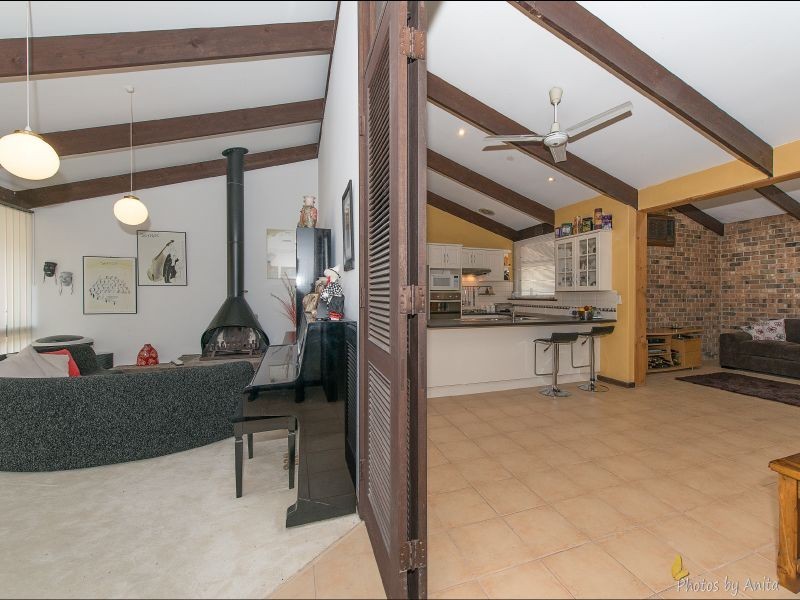 18 Nunyah Drive, Banksia Park SA 5091