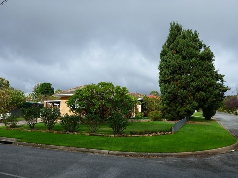 1 Crozier Avenue, Modbury SA 5092