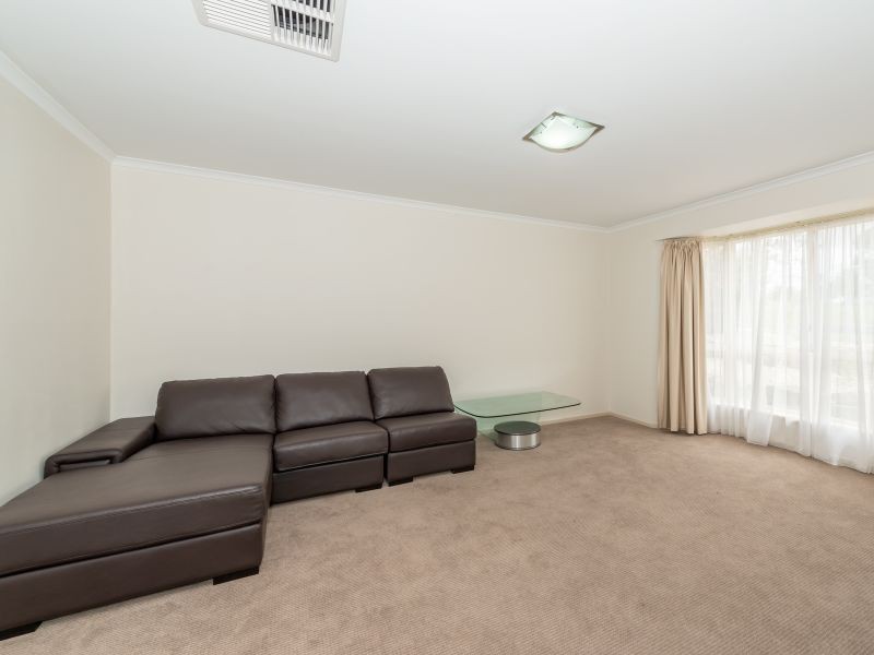 6 Avenger Place, Walkley Heights SA 5098