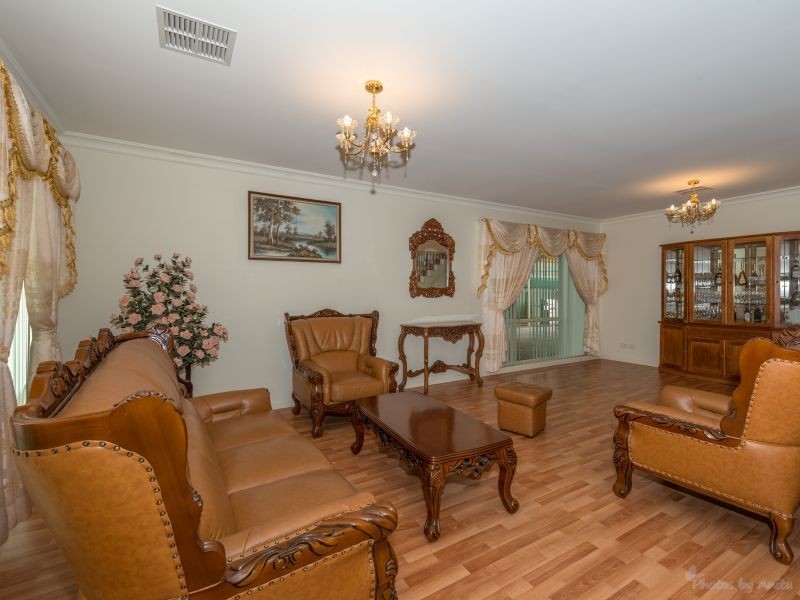 73 RM Williams Drive, Walkley Heights SA 5098