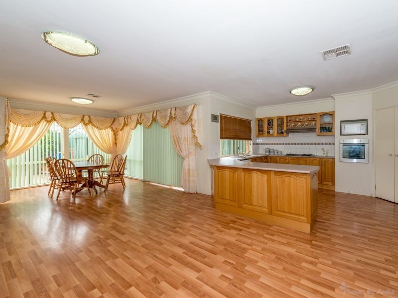 73 RM Williams Drive, Walkley Heights SA 5098