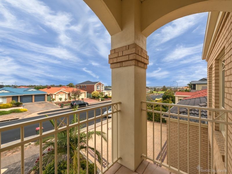 73 RM Williams Drive, Walkley Heights SA 5098