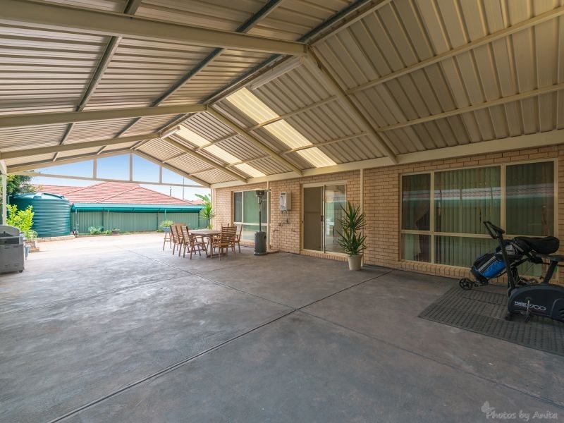 73 RM Williams Drive, Walkley Heights SA 5098