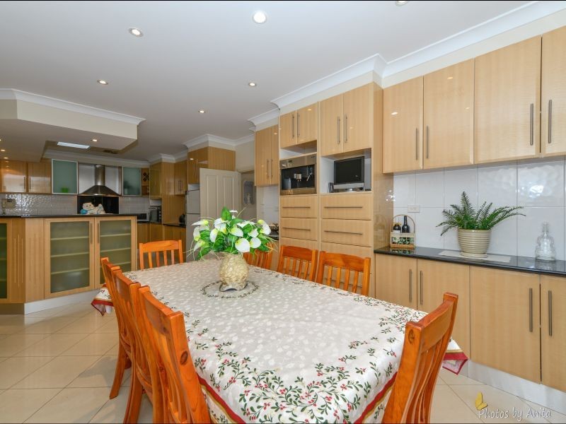 53 Duke Ave, Para Hills SA 5096