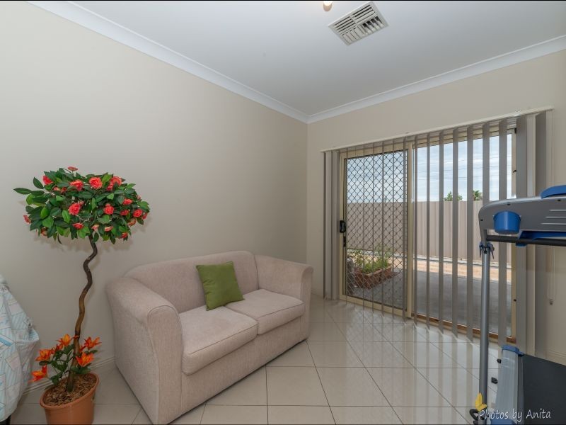 53 Duke Ave, Para Hills SA 5096