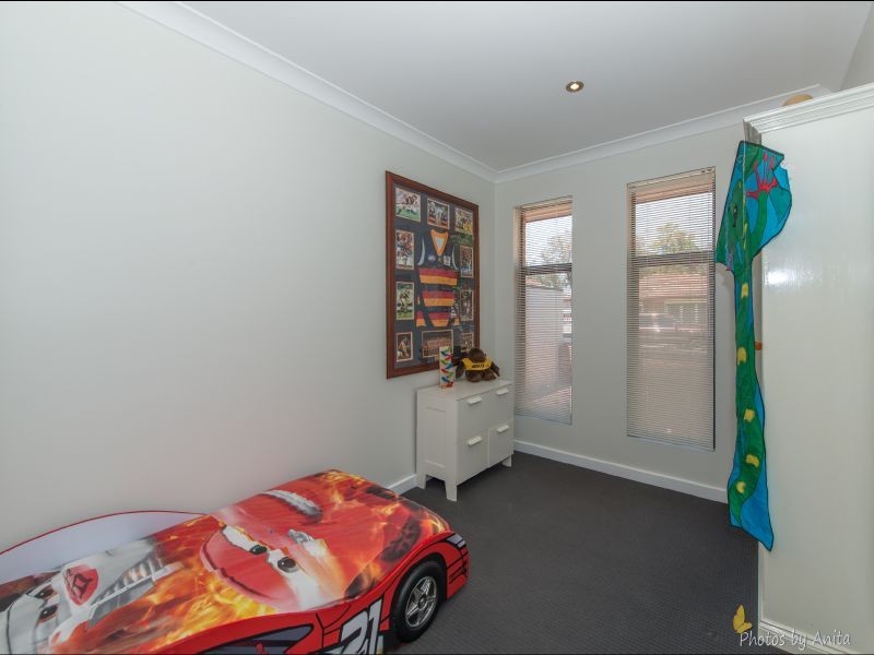 23 Bolton Avenue, Devon Park SA 5008