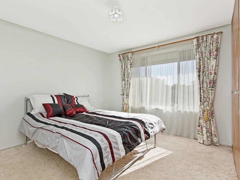 29 Mowbray Crescent, Fairview Park SA 5126