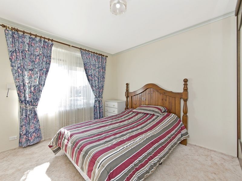 29 Mowbray Crescent, Fairview Park SA 5126