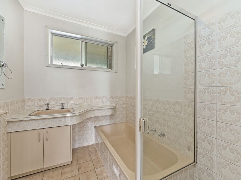 29 Mowbray Crescent, Fairview Park SA 5126