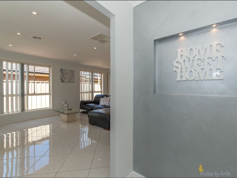 24 Kentia Drive, Para Hills West SA 5096