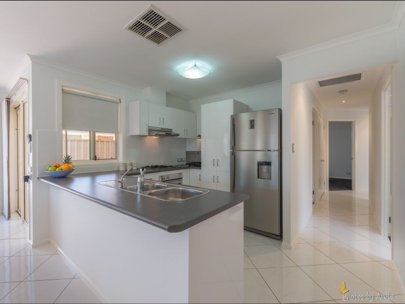 24 Kentia Drive, Para Hills West SA 5096