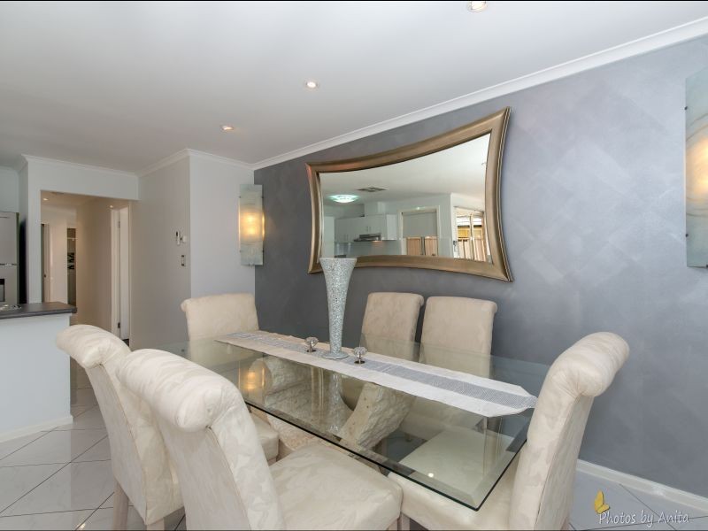 24 Kentia Drive, Para Hills West SA 5096