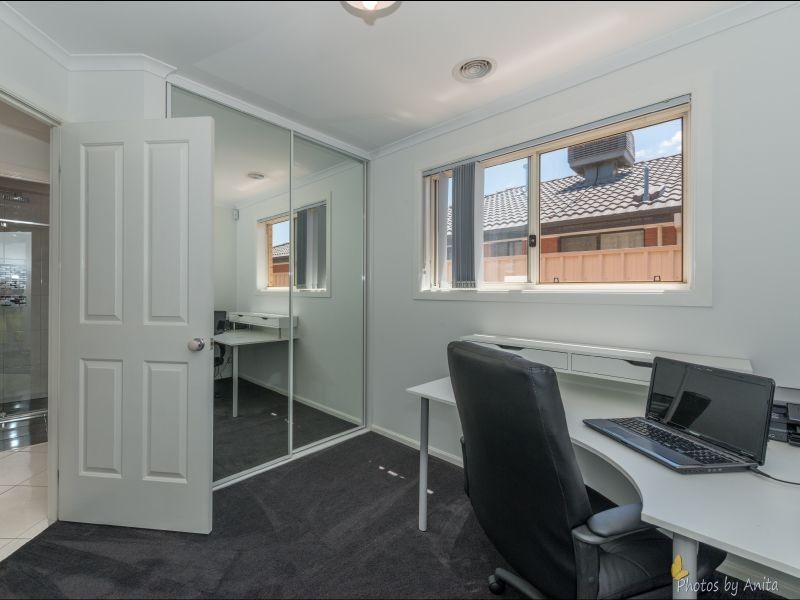 24 Kentia Drive, Para Hills West SA 5096