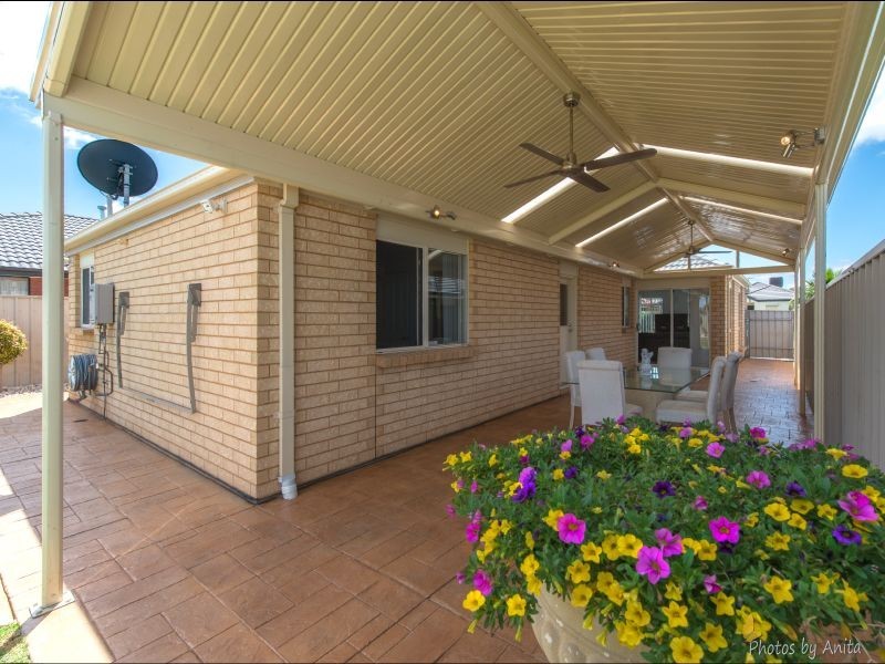 24 Kentia Drive, Para Hills West SA 5096