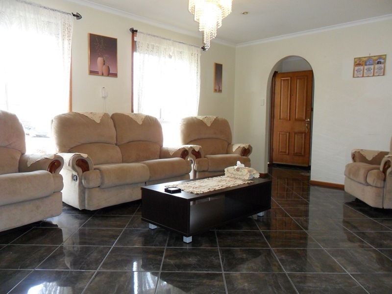 12 Nellie Street, Parafield Gardens SA 5107