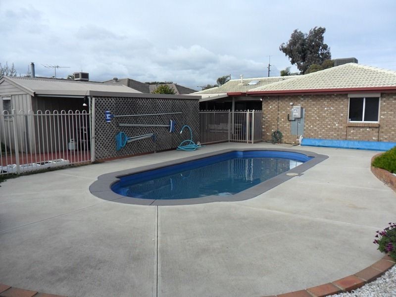 12 Nellie Street, Parafield Gardens SA 5107