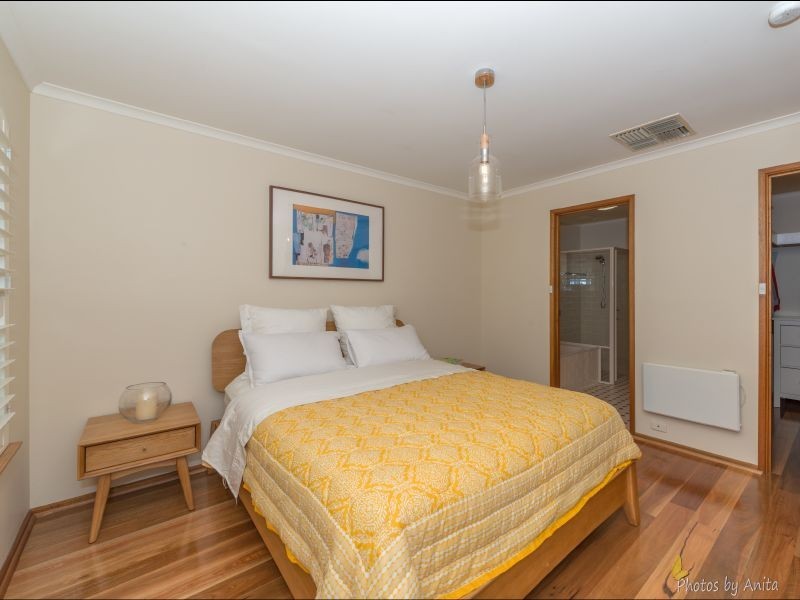 84 Lord Howe Avenue, Oakden SA 5086