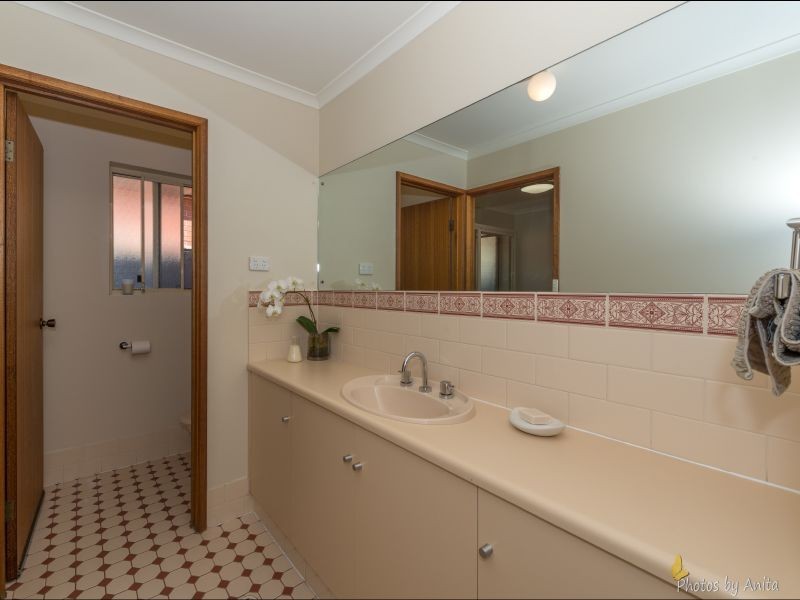 84 Lord Howe Avenue, Oakden SA 5086