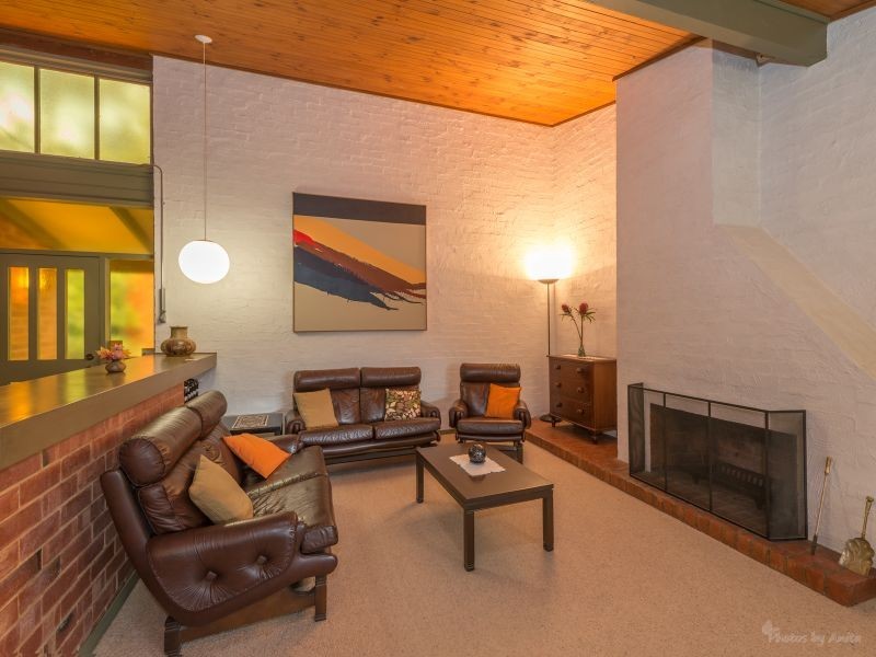 32 Deering Crescent, Banksia Park SA 5091