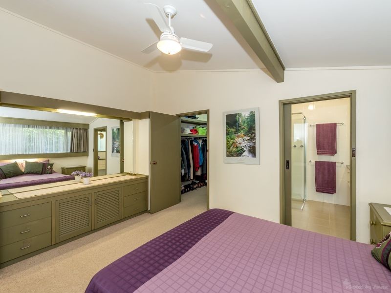 32 Deering Crescent, Banksia Park SA 5091