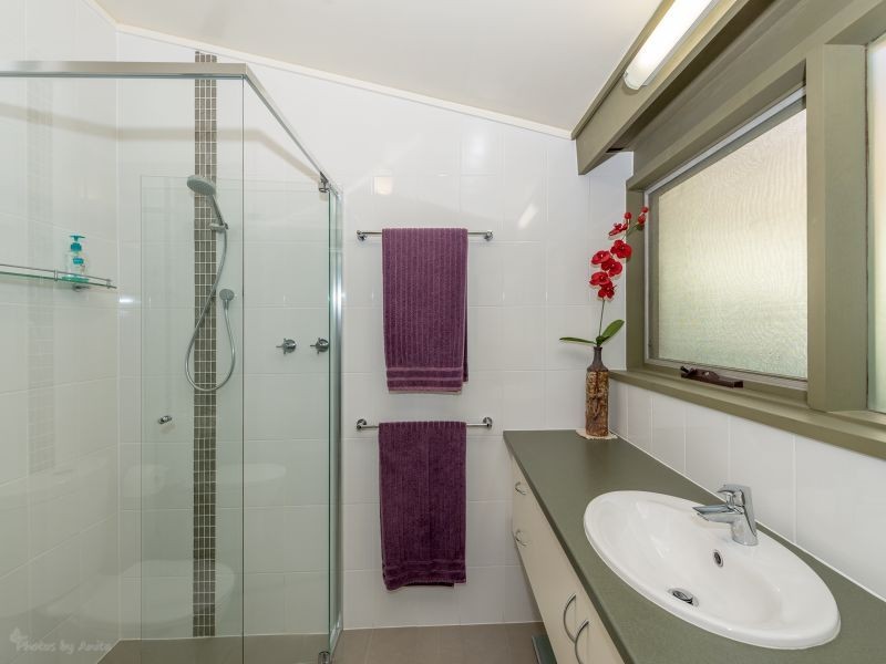 32 Deering Crescent, Banksia Park SA 5091