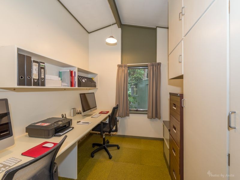 32 Deering Crescent, Banksia Park SA 5091