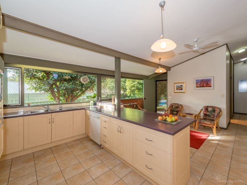 32 Deering Crescent, Banksia Park SA 5091