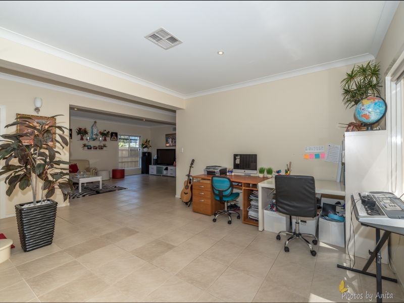 24 Cascades Drive, Mawson Lakes SA 5095
