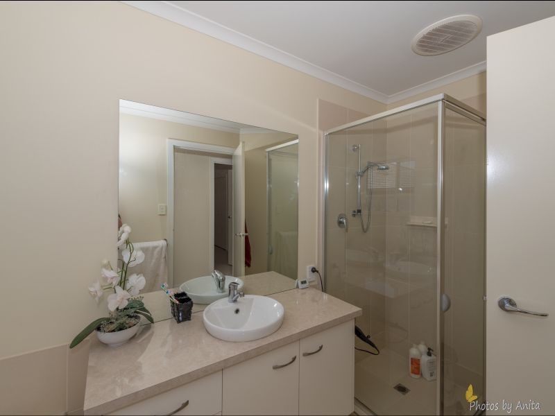 24 Cascades Drive, Mawson Lakes SA 5095