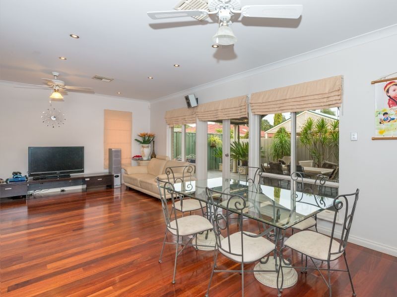 24 Adeline Street, Mawson Lakes SA 5095