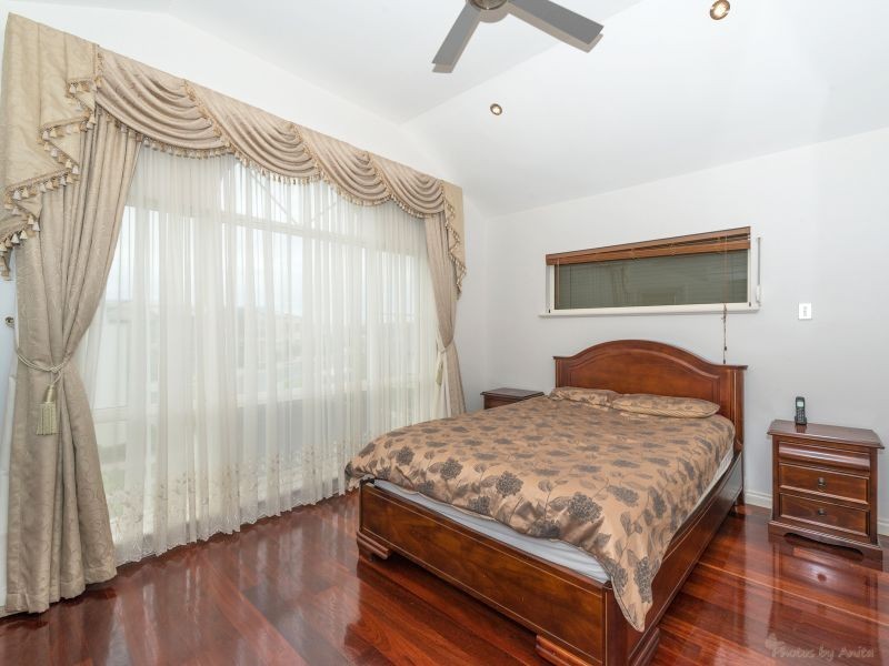 24 Adeline Street, Mawson Lakes SA 5095