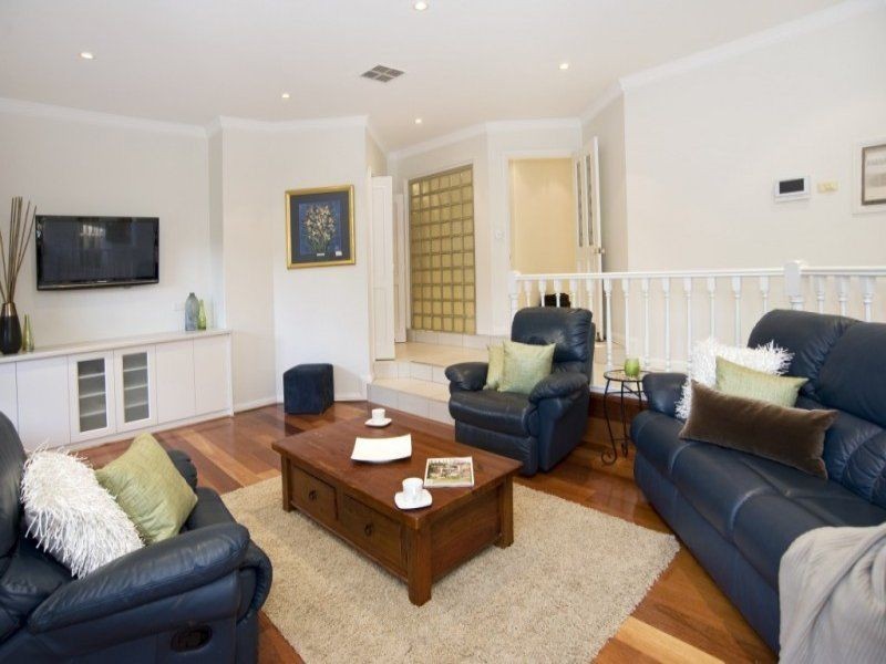 31 River Street, St Peters SA 5069